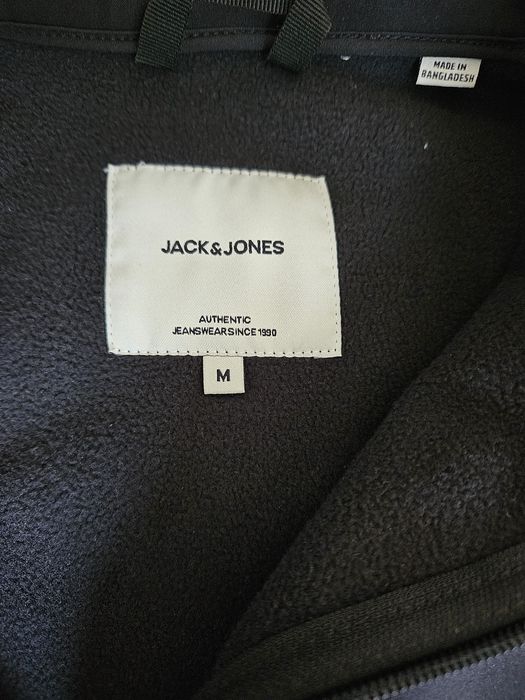 Яке Jack and Jones