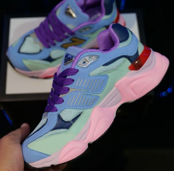 Дамски Маратонки New Balance 9060 (36-40) Цветни