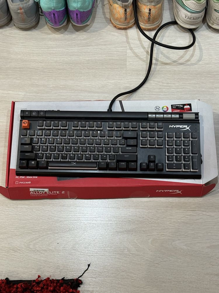 Клавиатура hyperx с коробкой