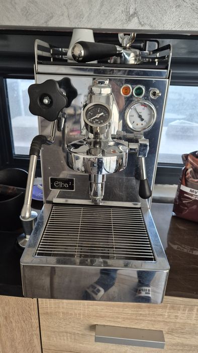 Expresor profesional Elba 1 si rasnita Eureka noua