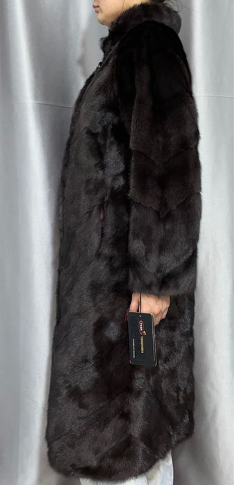 Продам норковую шубу