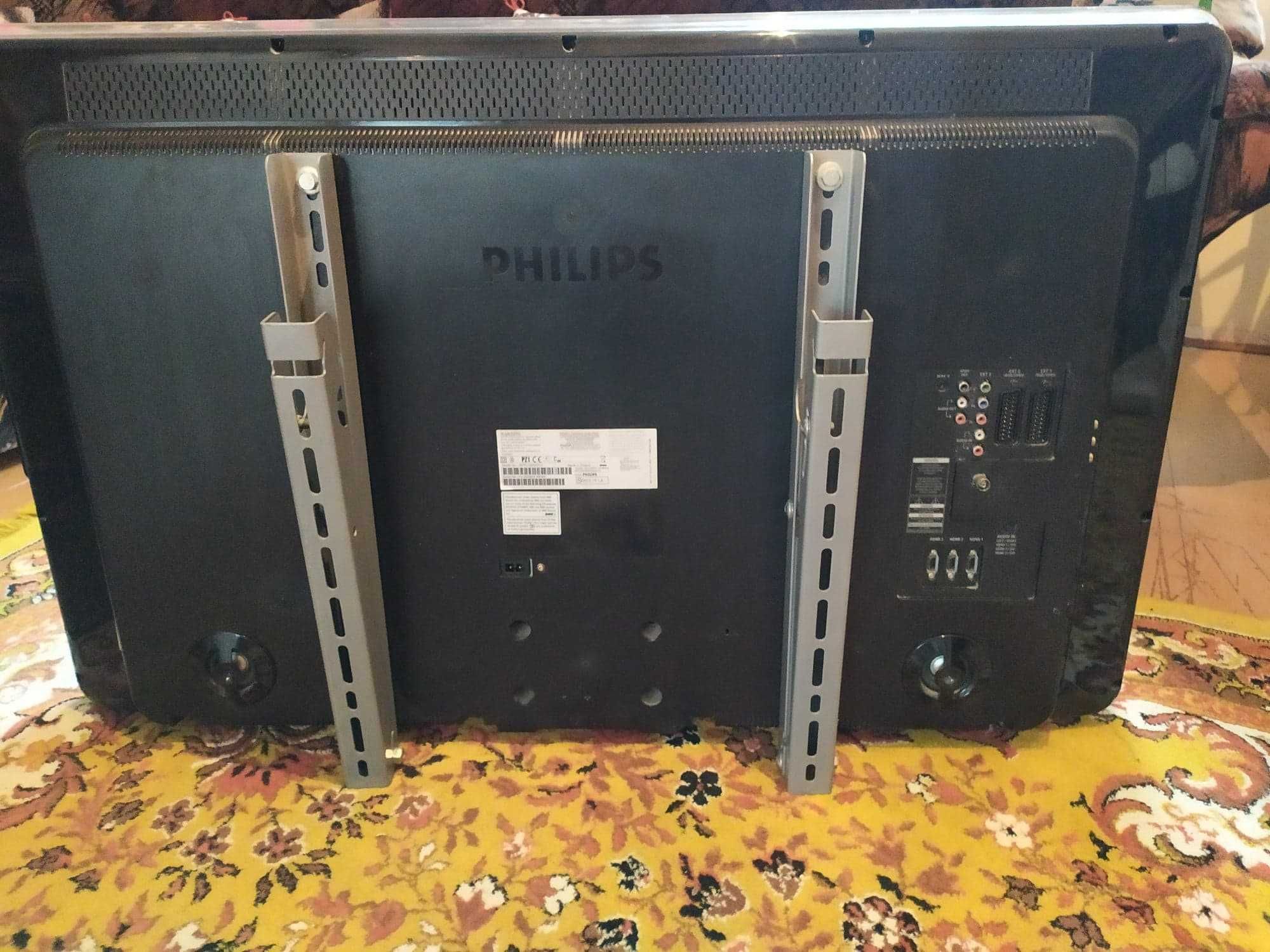 Televizor Philips 42PFL5603D/12 42" / 107cm cu suport de perete inclus