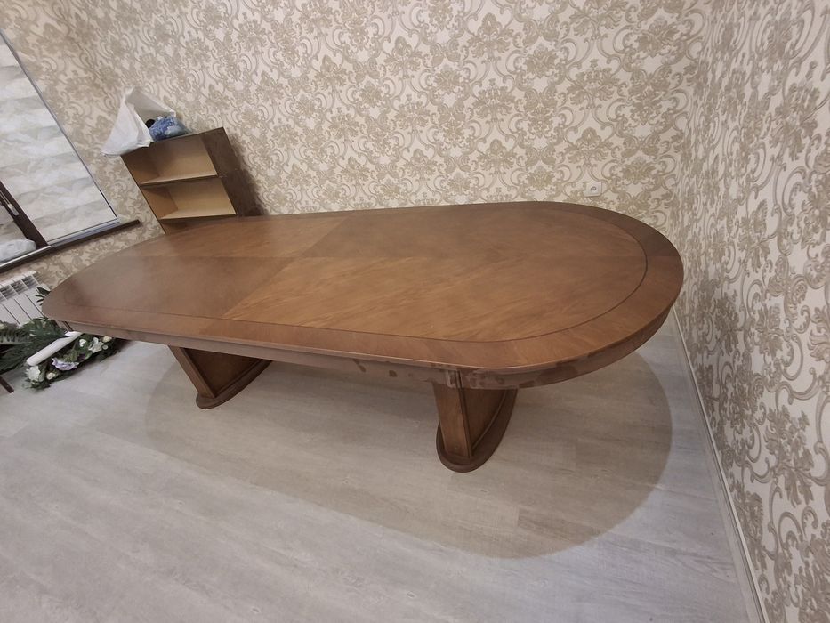 Стол овальный 12-кишилик етр