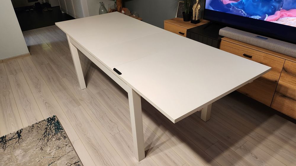 Masa Dining extensibilia Ikea + 6 scaune tapitate