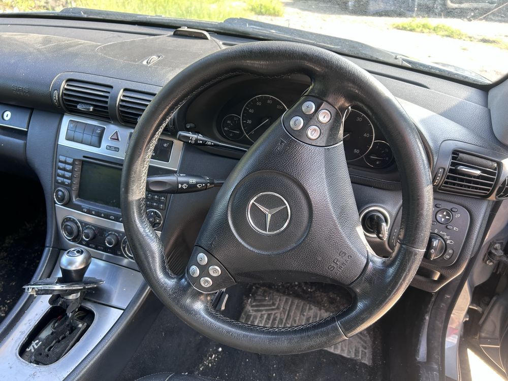 Mercedes c class 2.2 navigatie volan capota usa interior bara haion