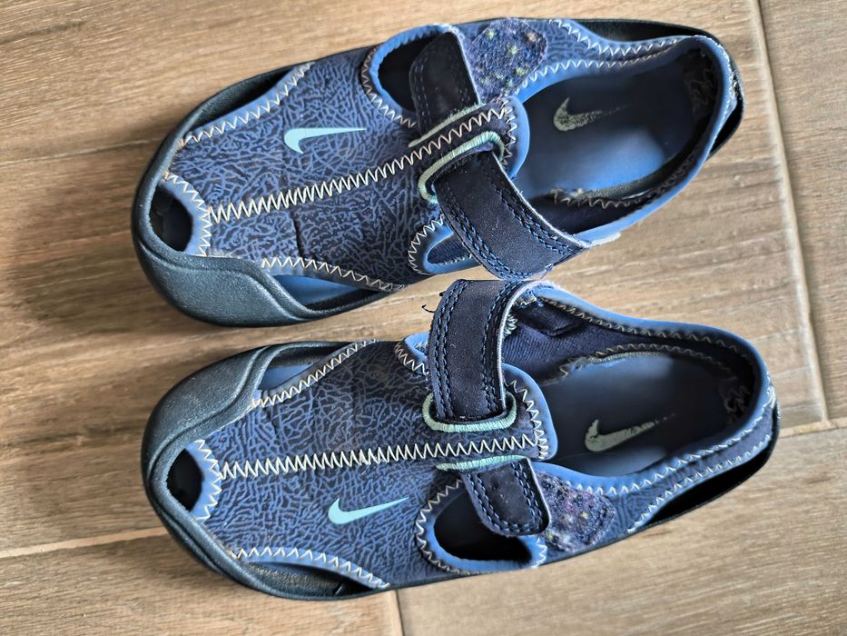 Sandale Nike băieți  28 marimea