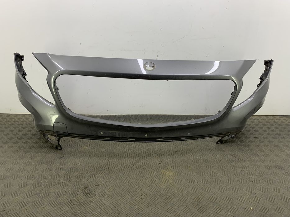 Dezmembrez Bara fata de pe Mercedes-Benz GLA 2013-2017