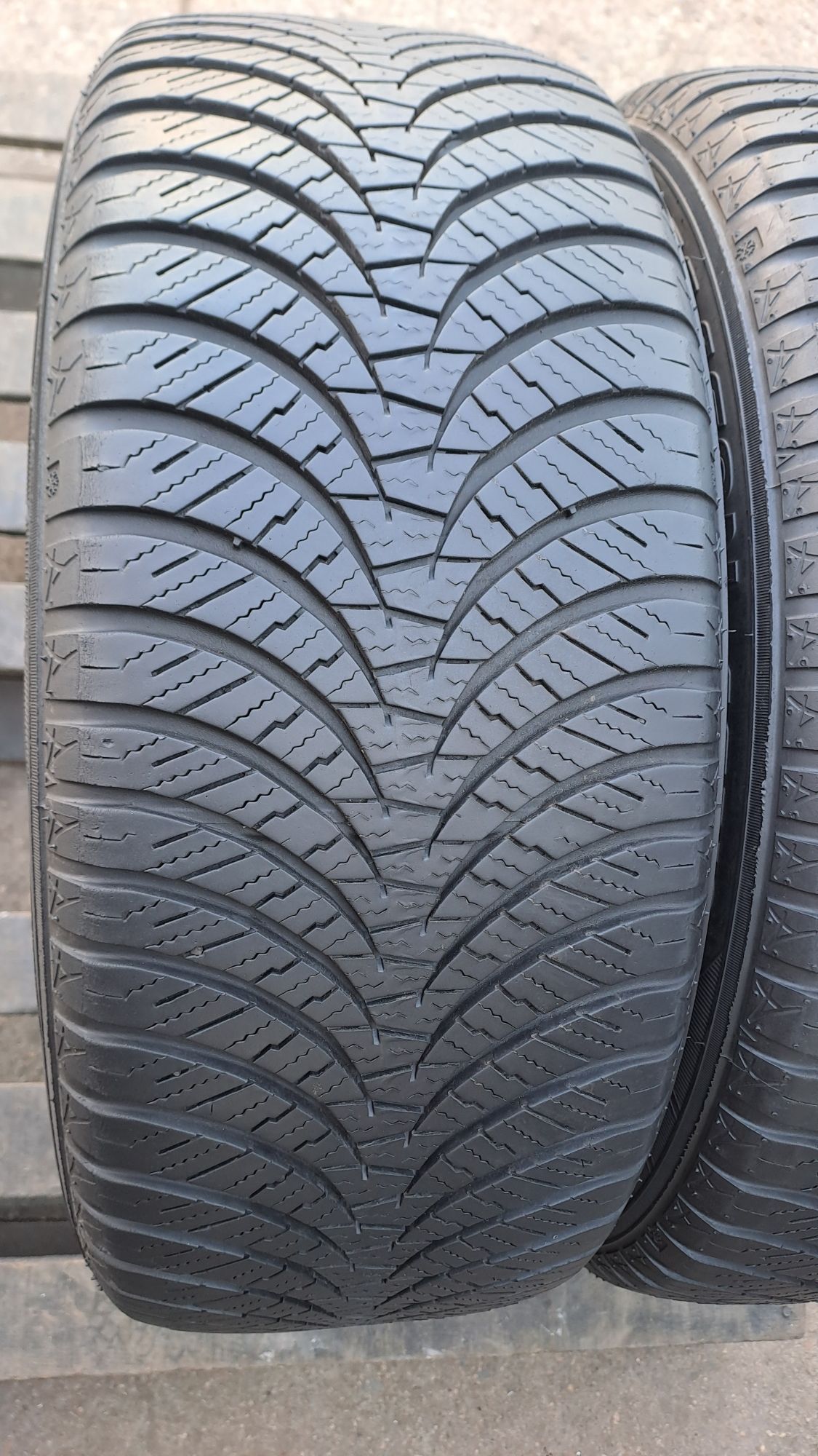 2бр. Всесезонни 215/55/16 Falken 2022