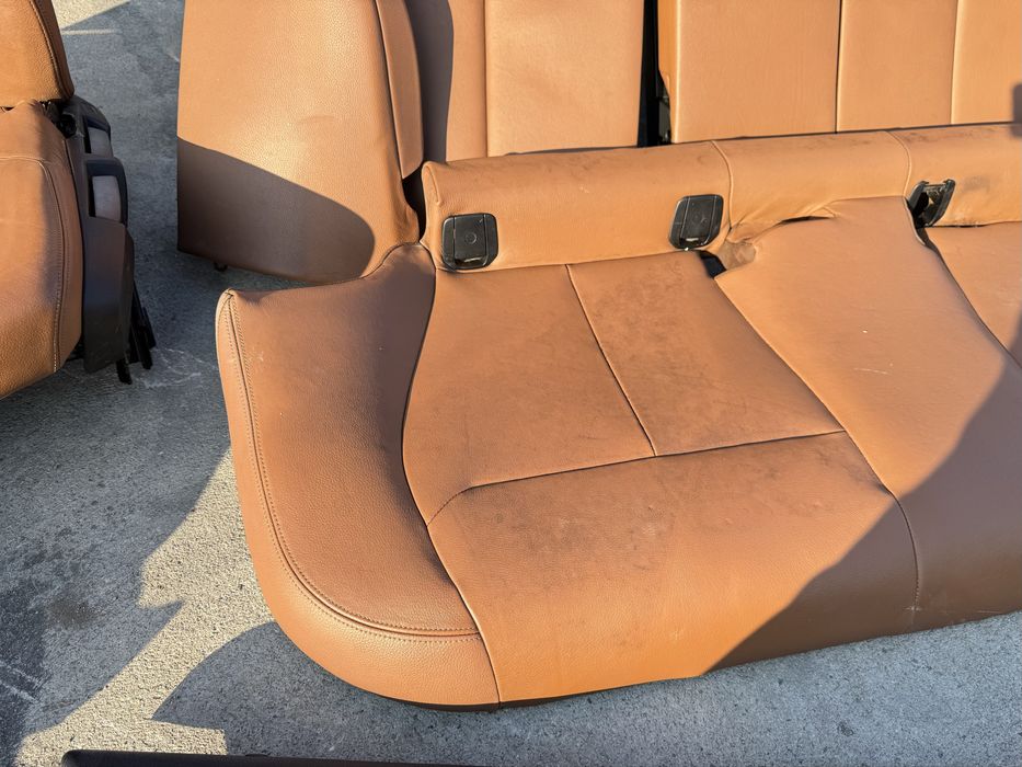 BMW F30 Кожен салон