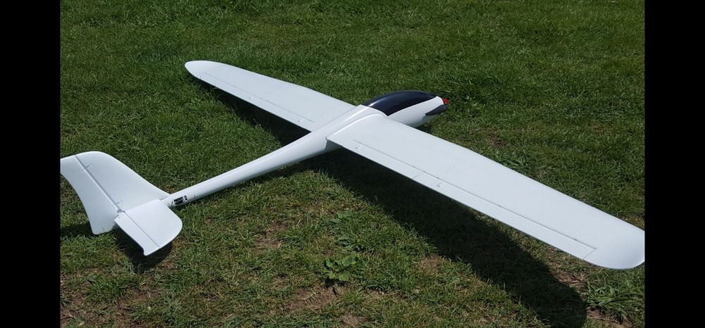 KIT Nou  Aeromodel  Motoplanor   avergura 2m