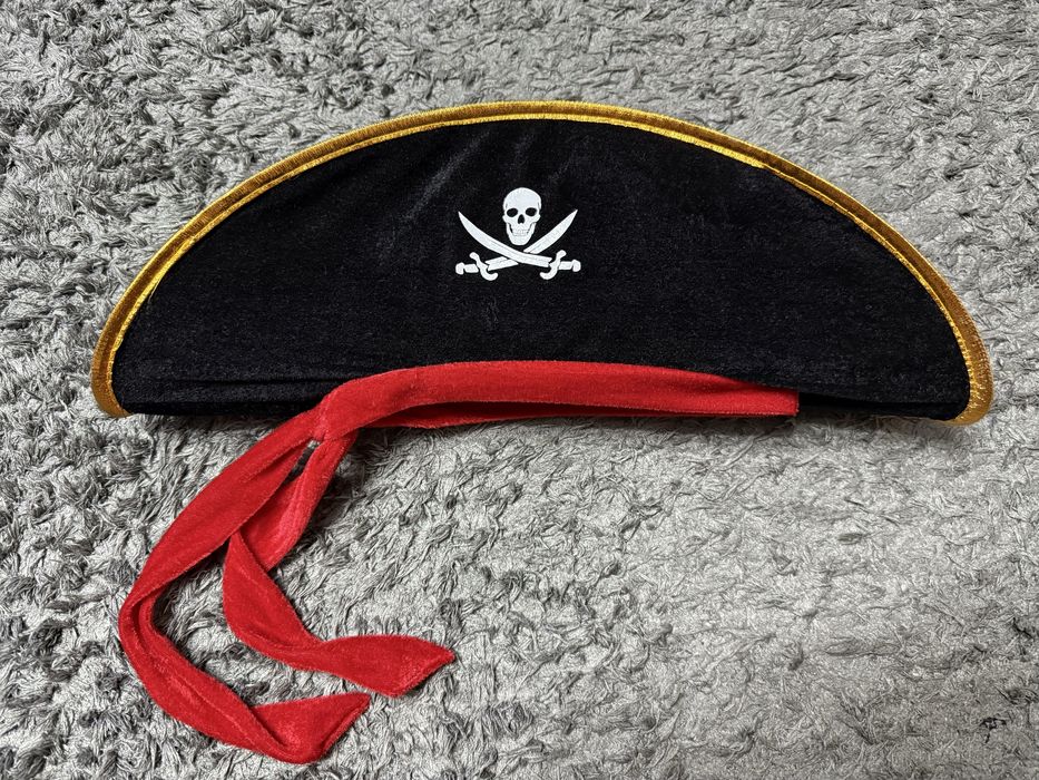 Пиратская шляпа