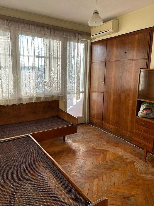 Продава се Тристаен апартамент в Пловдив, Каменица 1 - 100 кв.м за 1470 €/кв.м - Снимка #2