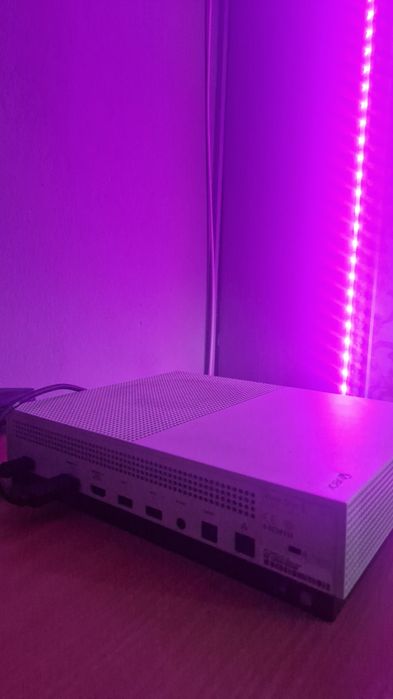XBOX ONE S 500gb