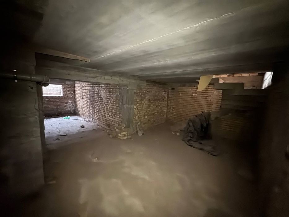 ПРОДАЁТСЯ КОТТЕДЖ — есть потенциал для создания уютного дома.