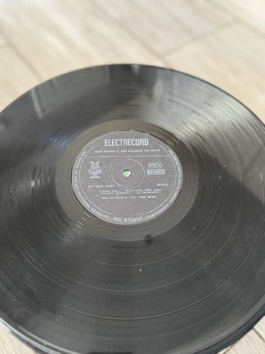 66 discuri de vinil pentru decor sau colectie