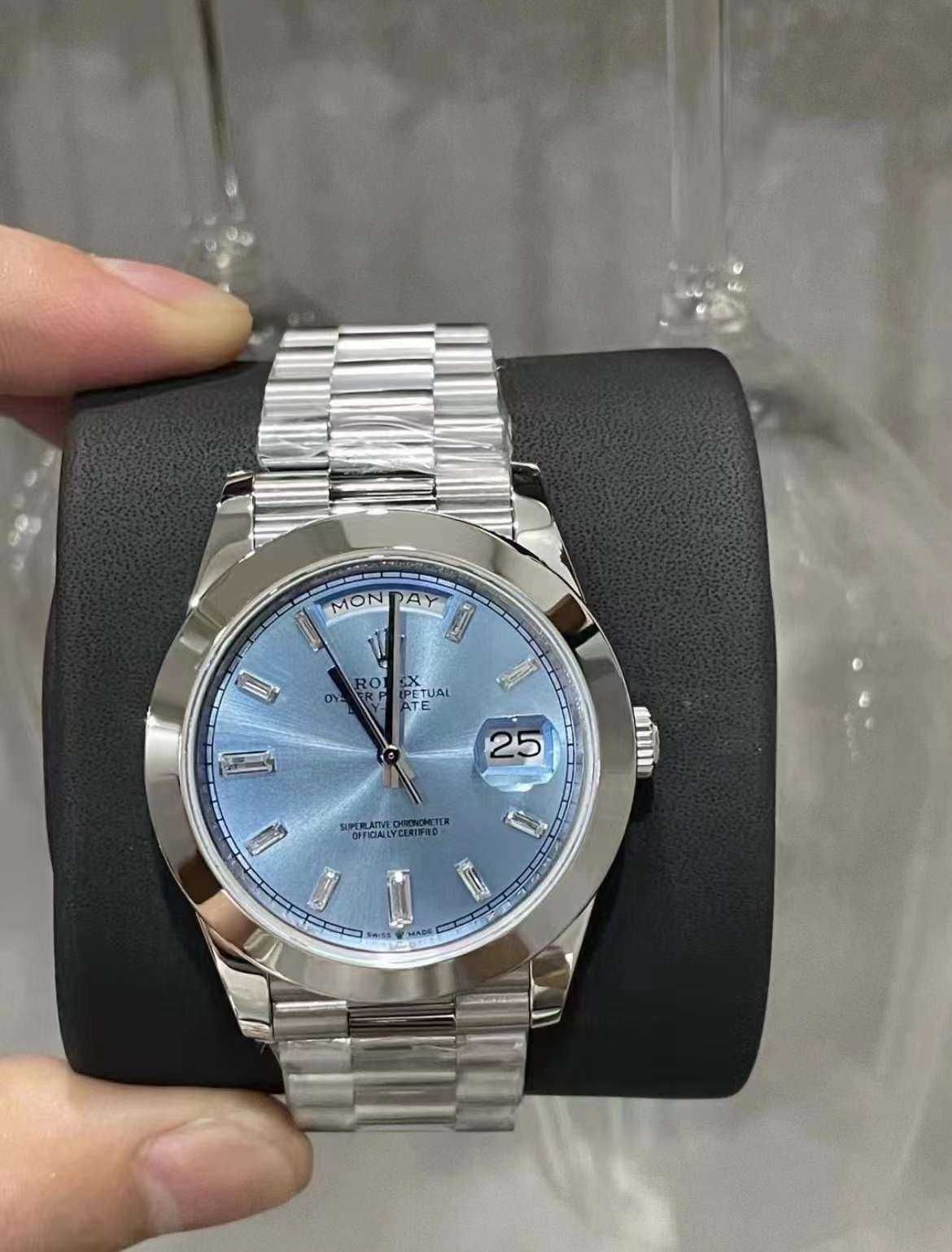 Rolex Day-Date 40mm Silver Blue dial