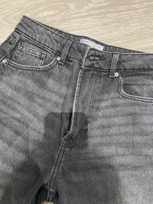 Дънки bershka черни 34 mom fit