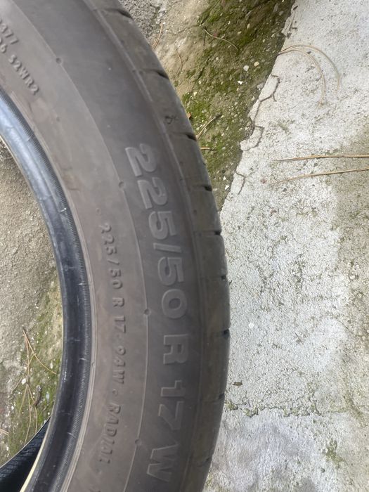 Cauciucuri vară 225/50 R17 – uzură bună, de pe Mercedes C-Class