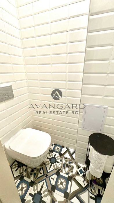 Продава се Тристаен апартамент в Пловдив, Център - 110 кв.м за 2939 €/кв.м - Снимка #8