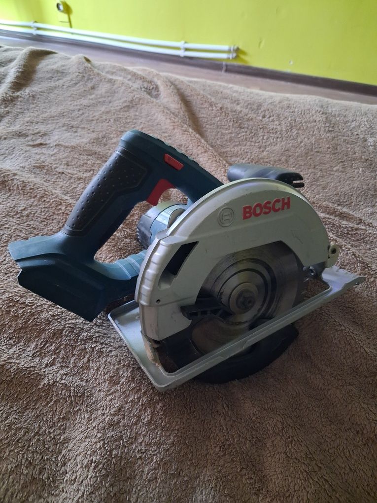 Bosch ръчен циркуляр като НОВ