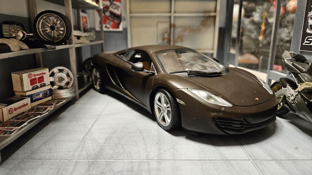 DieCast модел McLaren MP4 12C 1:18 Minichamps