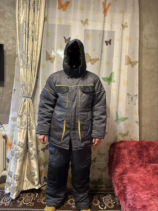 Продам зимний рабочий костюм
