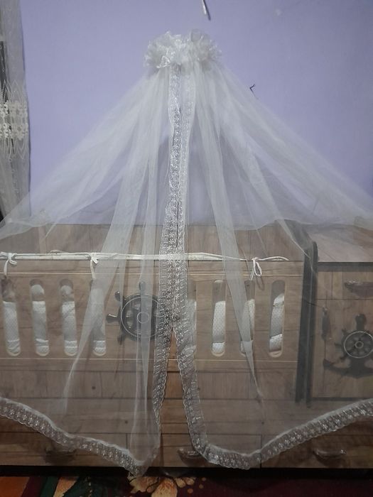 Detskiy mebel: shkaf,kravat