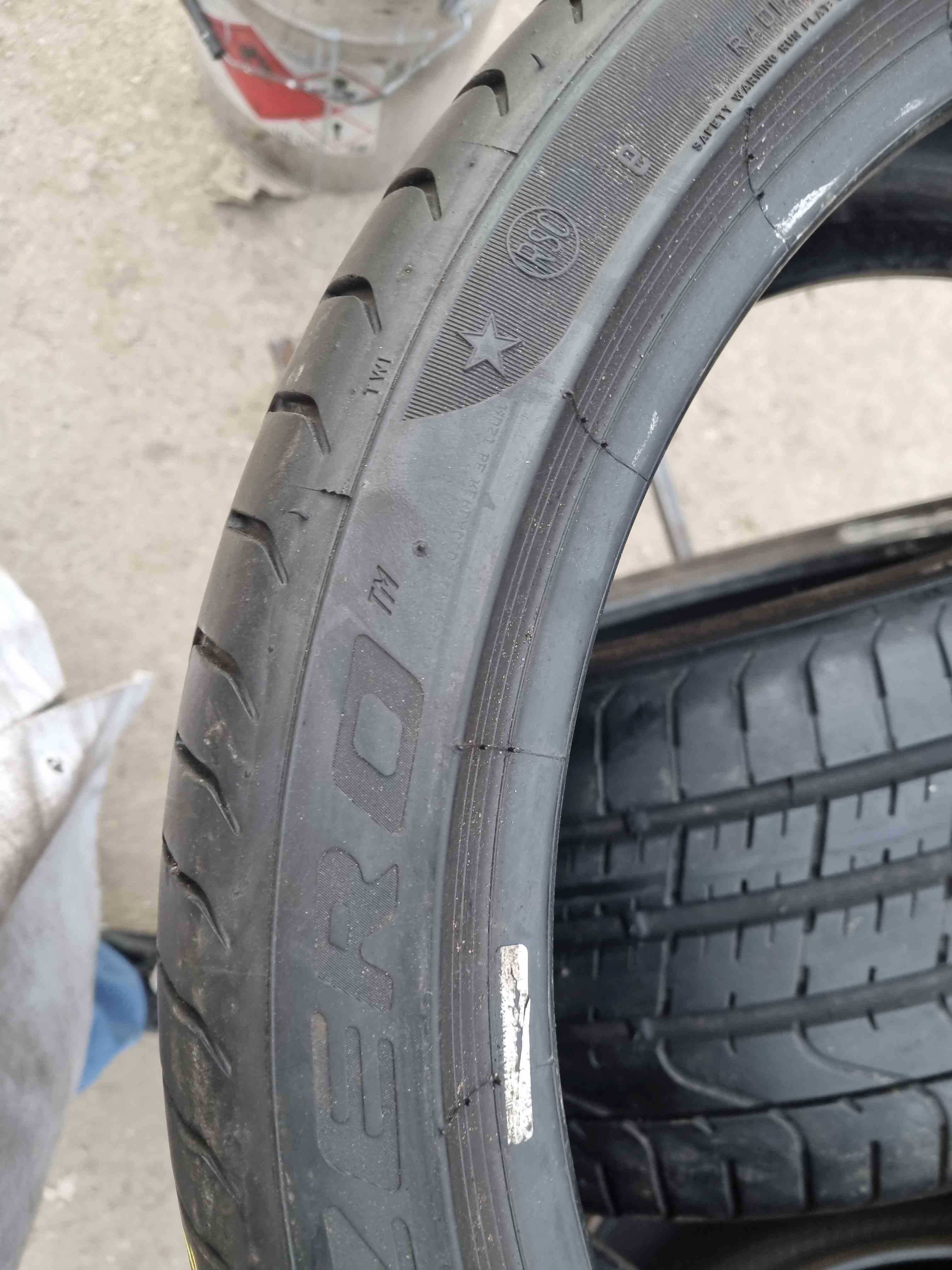 SET 2 Anvelope Vara 255/35 R19 PIRELLI P Zero 92Y - Runflat