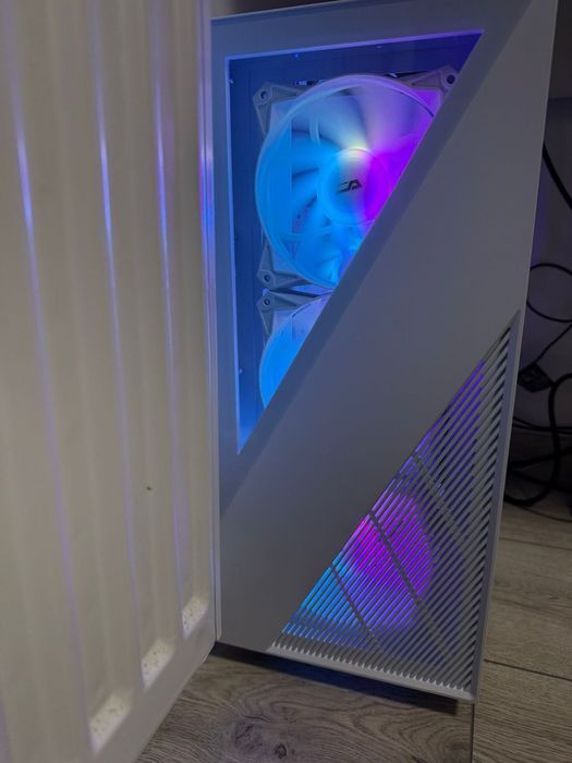 Vând Setup Full  Gaming Rtx 5060