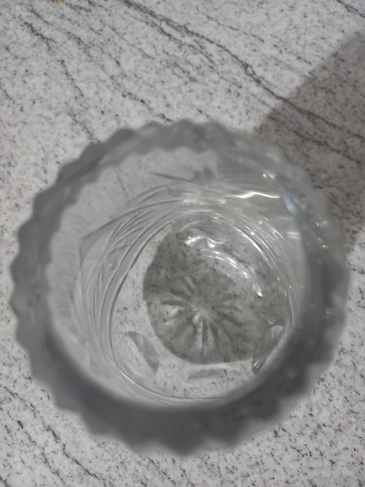 Vand vaza din cristal dimensiune 7 x 17 cm noua fara eticheta