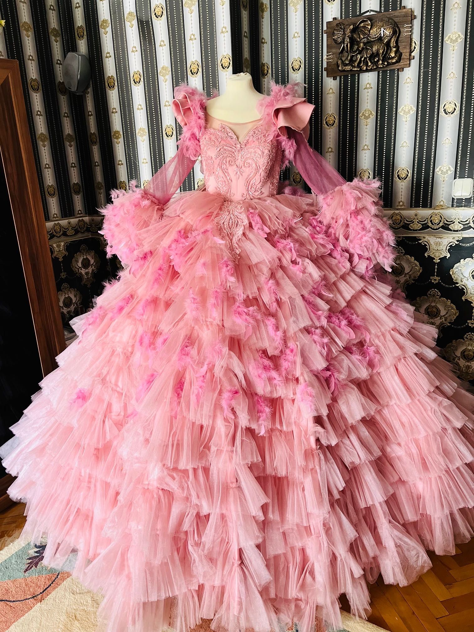 Булченска розова рокля