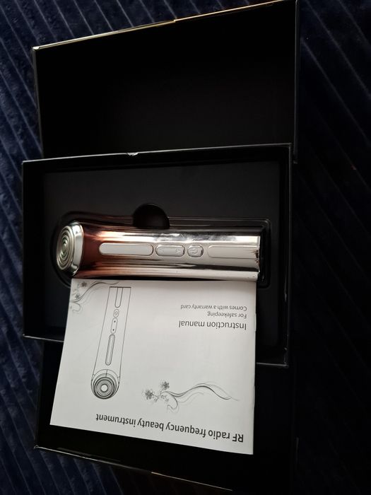 Aparat radio frecventa facial