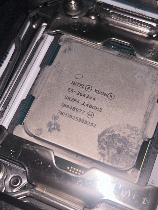 Процессор Xeon E5-2643 v4