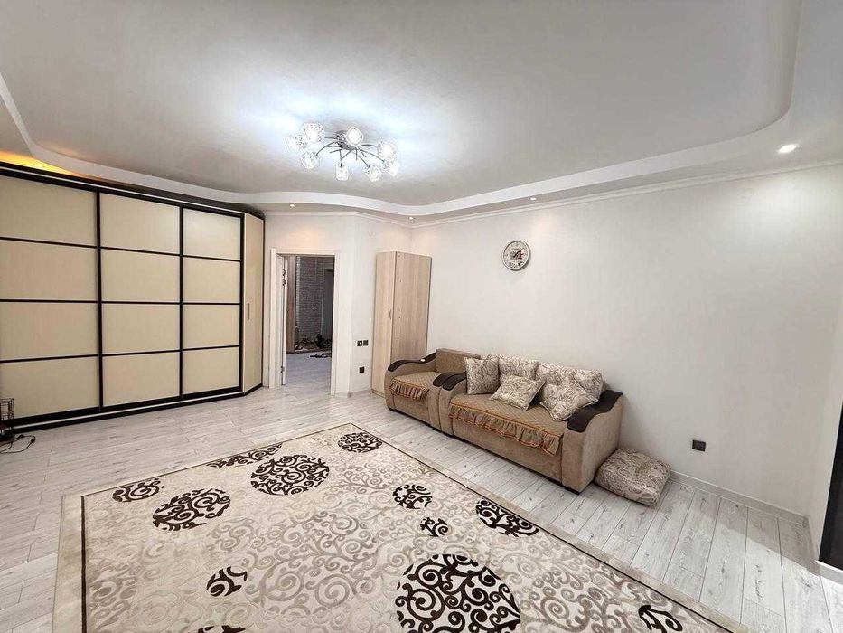 Продам двухуровневую 3 комнатную квартиру клубного типа