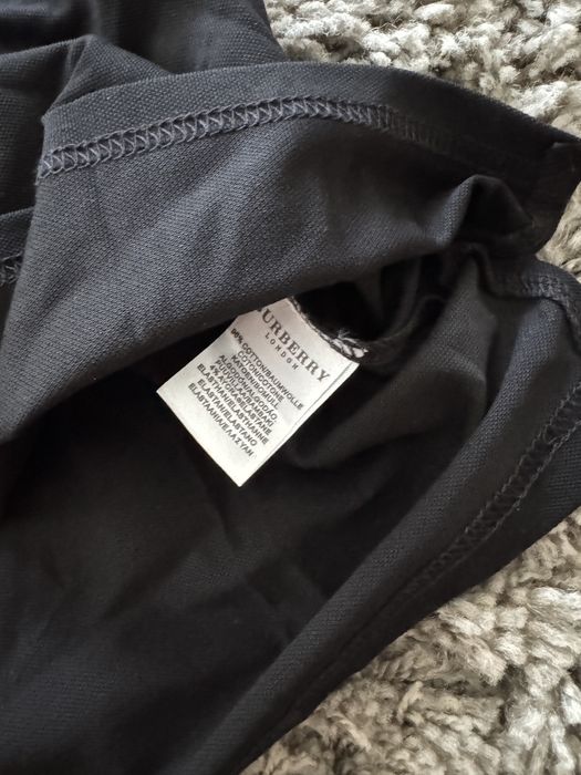 tricou burberry marime M negru