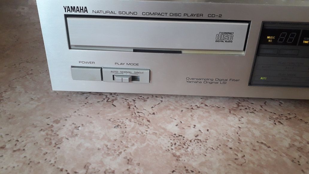 Player Yamaha CD-2  , Плеър Yamaha 1986 година