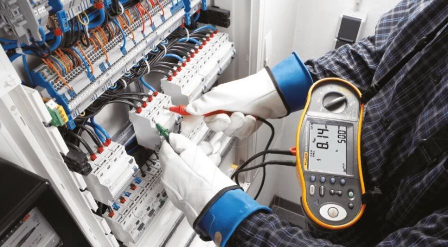 Электрик на выезд. Электромонтаж. Монтаж проводки.