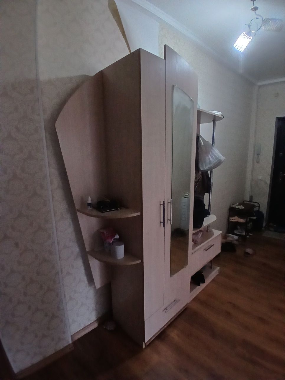 Продам прихожую !