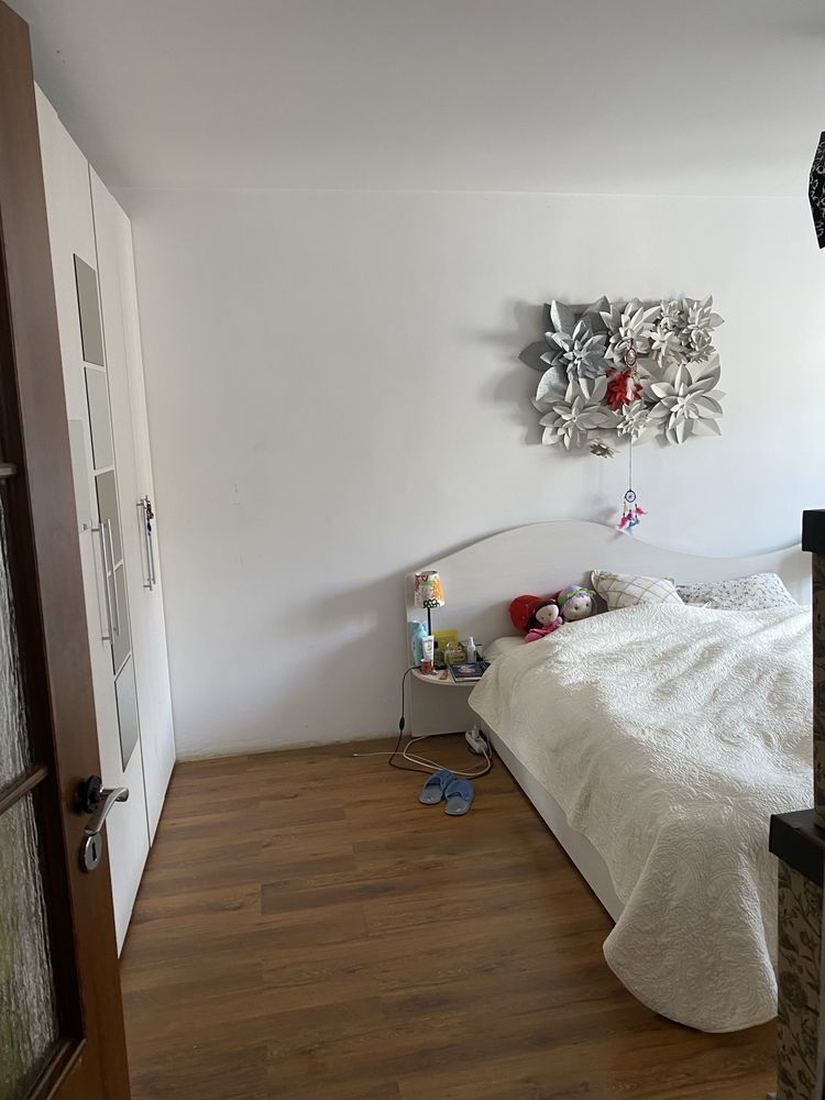 Apartament 3 camere (particular , Racadau )