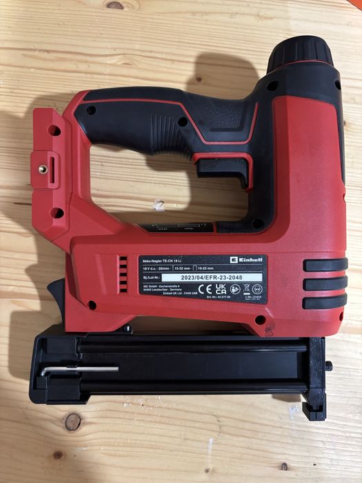 Pistol cuie si capse Einhell TE-CN 18 Li - Solo