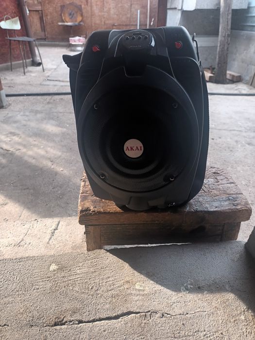 Boxă. Portabila..Akai..