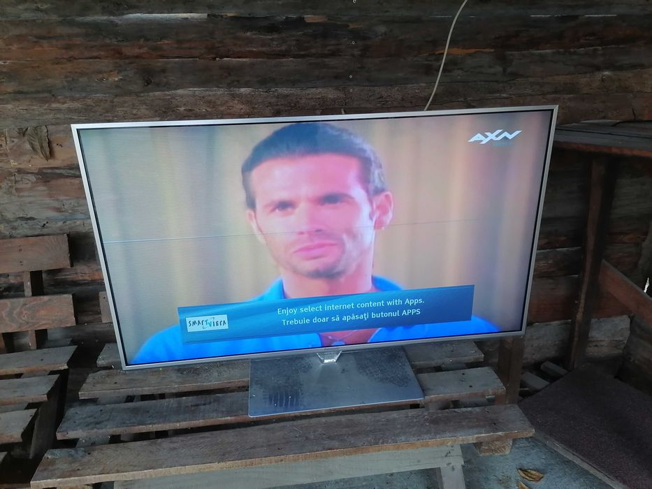 tv smart panasonic TX-L47FTW60 47 inch  cu defect la display