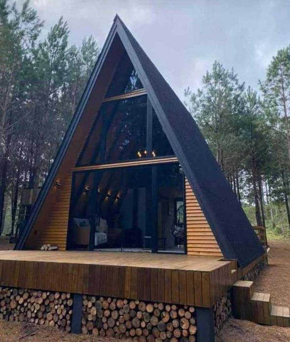 Vand cabane tip A frame, case pe structura metalica la cheie