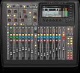 Цифровой микшер Behringer X32 Compact