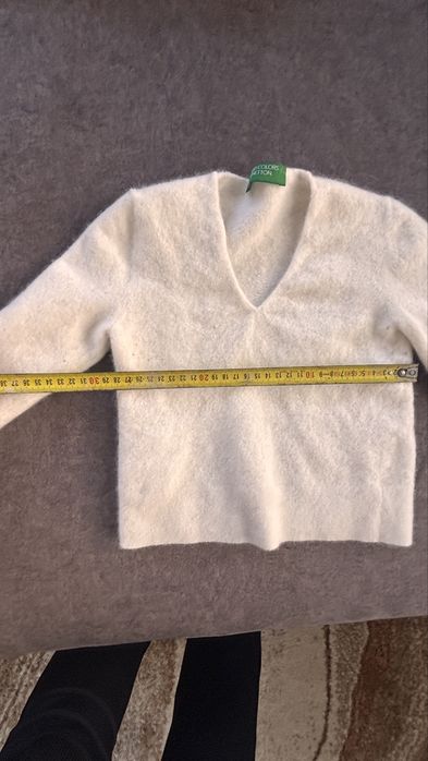 Вълнен пуловер Benetton 116 бял за момиче