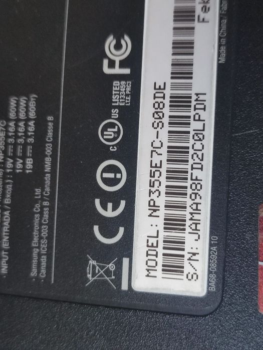 Carcasa Completa + Balamale + Accesorii interne - Samsung NP355E7C