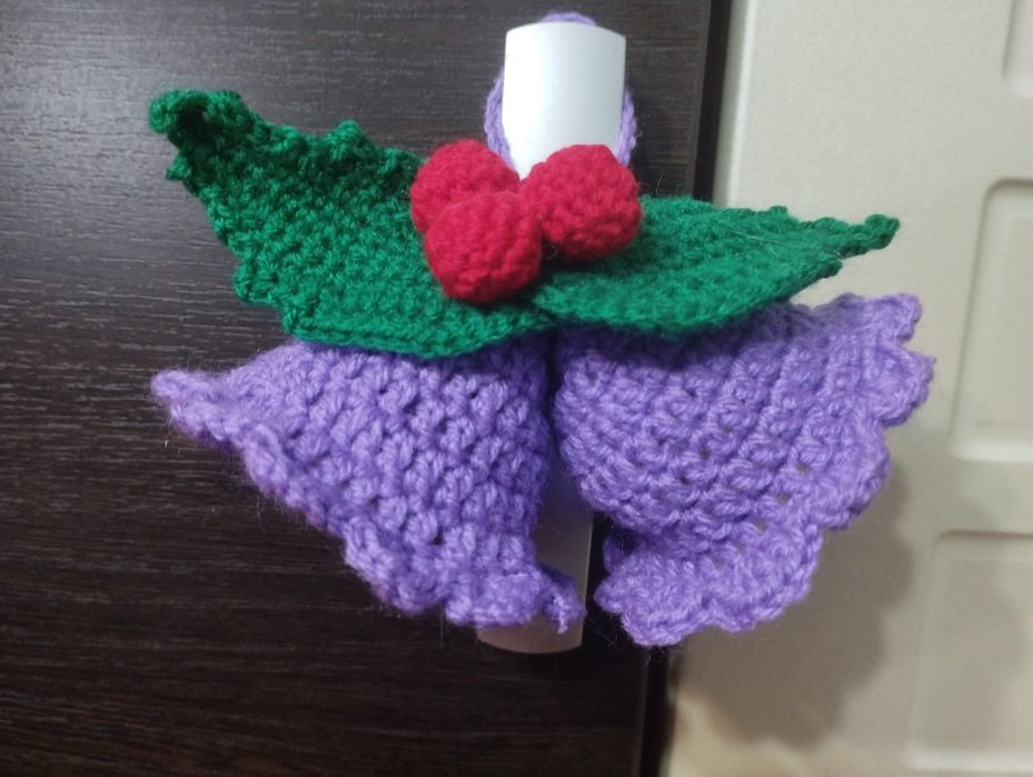 Ёлочные игрушки вязанные колокольчики