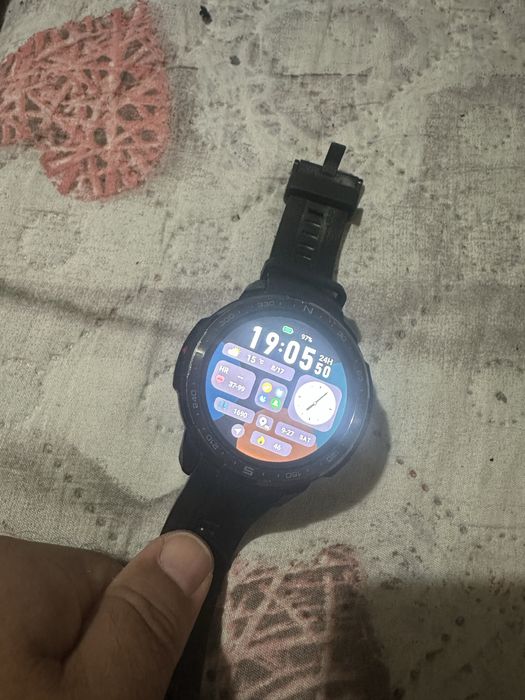 Honor watch gs pro