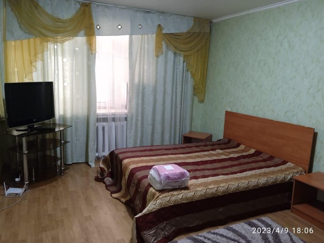 2 комн Командированным,Центр,маг.Рахат