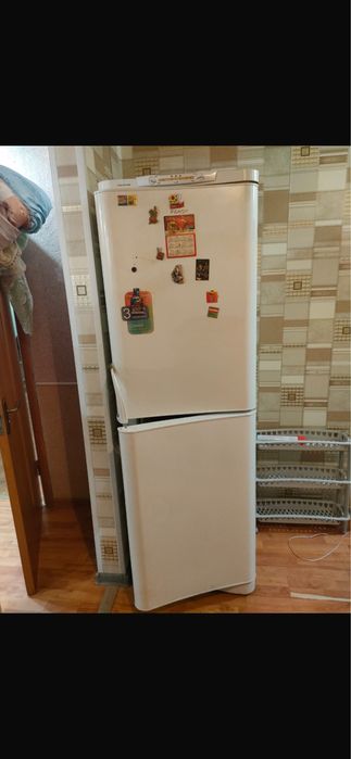Продам холодильник
